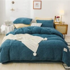 Parure De Lit Bleu Nuit Effet Fourrure