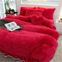 Parure De Lit Rouge Cerise Effet Fourrure