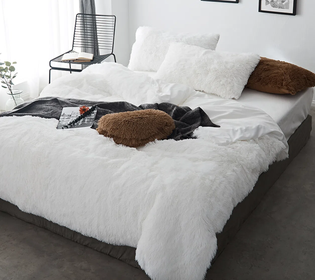 Parure De Lit Effet Fourrure Blanche – Image 2