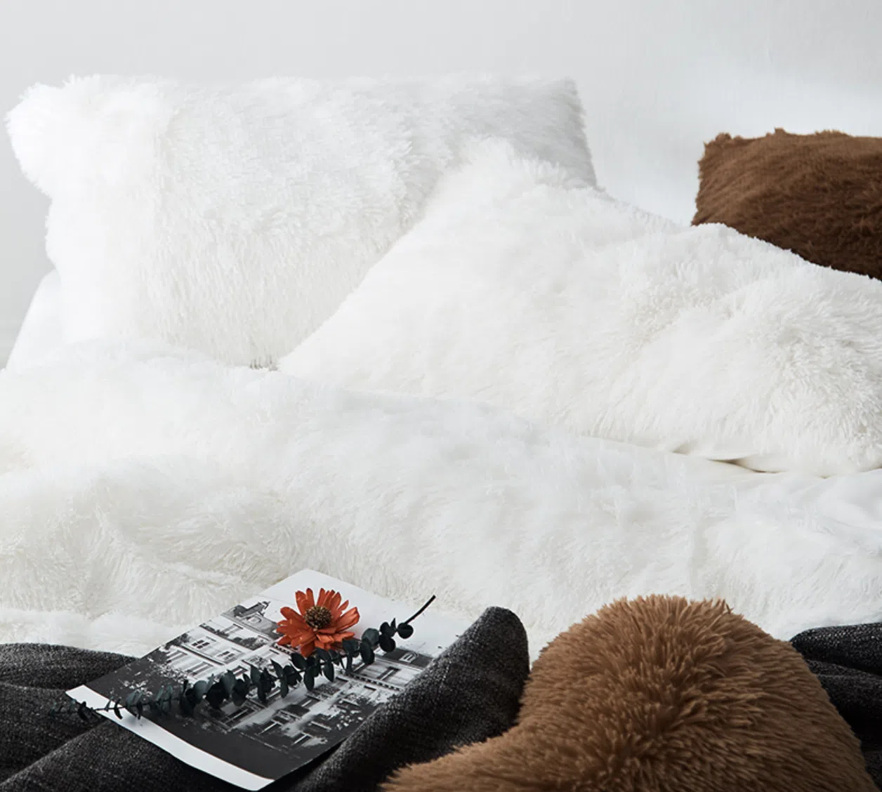 Parure De Lit Effet Fourrure Blanche – Image 3