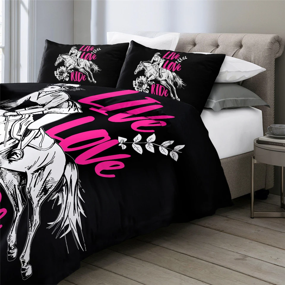 Parure De Lit à Motifs Chevaux Noir « Live Love Ride « – Image 3
